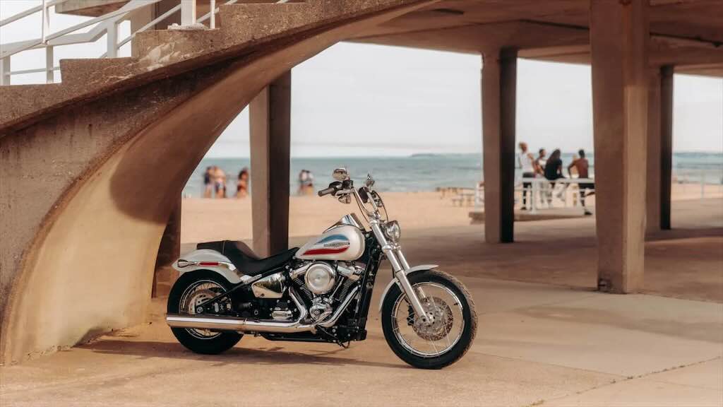 Bergaya Klasik dengan Fitur Modern, Harley-Davidson Hidupkan Lagi Nama Besar Super Glide