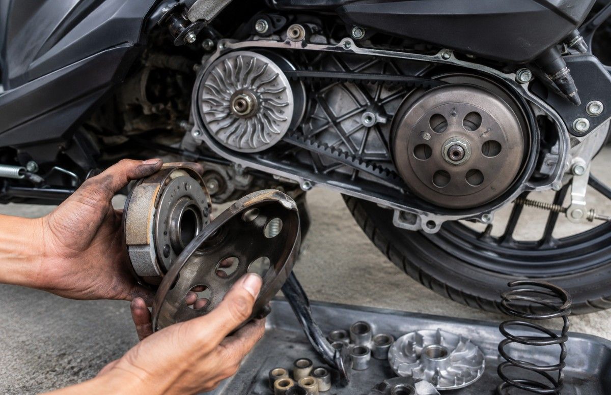 Tarikan Awal Motor Matik Lemot Disertai Gredek, Buruan Cek Komponen Ini Sebelum Makin Parah