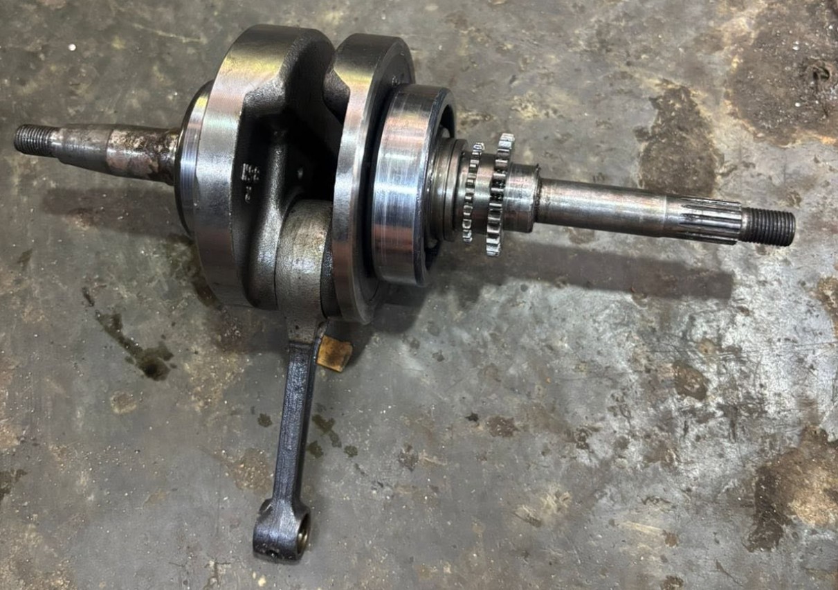 Motor Tua Memang Punya Cerita, Tapi Jika Mesin Sudah Bunyi Klek-Klek Terus, Ada yang Perlu Dicurigai