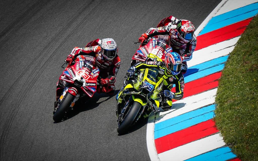 Hasil MotoGP Brno 2026: Marc Marquez Menang Sengit dari Ai Ogura dan Pecco Bagnaia di Ceko