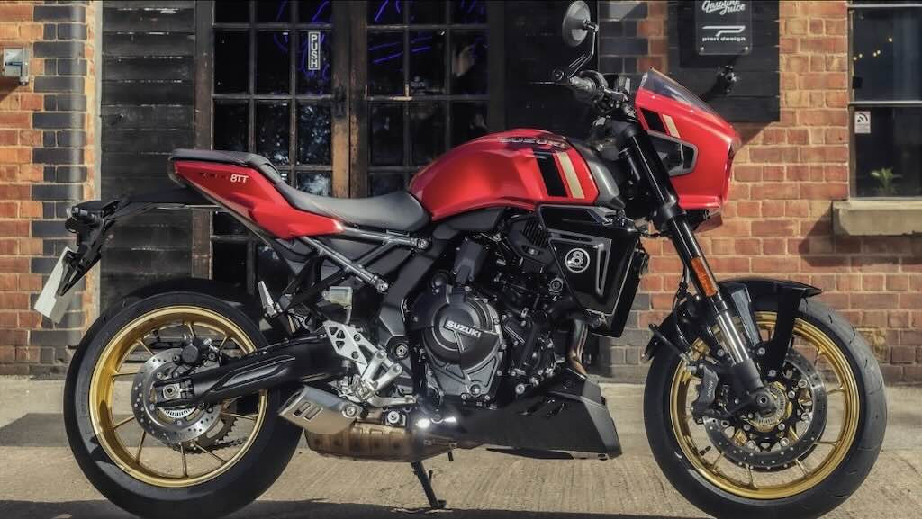 Suzuki GSX-8TT Tampil Makin Menarik dengan Warna Candy Darling Red Bawa Nuansa Retro Era 1980-an