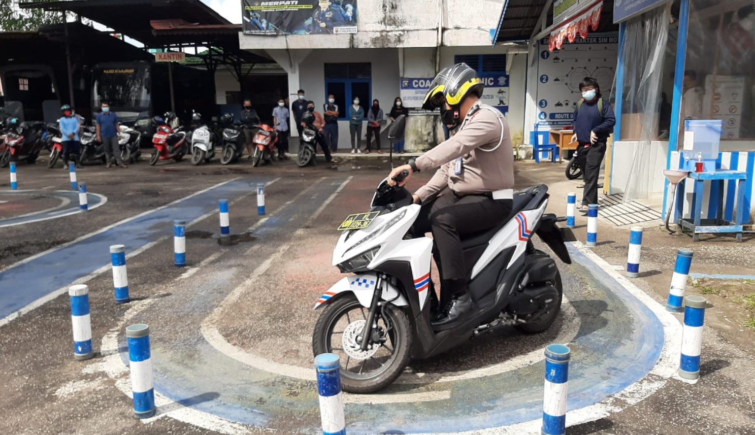 Meski Terlihat Sepele, Pelanggaran Ini Bisa Langsung Menggugurkan Peserta Ujian Praktik SIM C