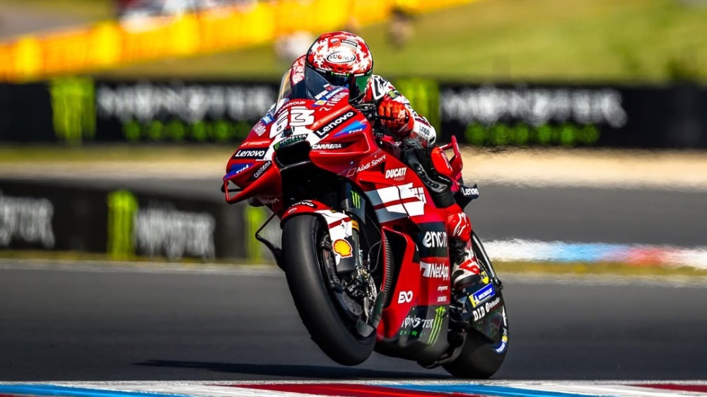 Hasil Sprint Race MotoGP Brno 2026: Pecco Bagnaia Menang Perdana, Marco Bezzecchi Alami Kecelakaan!