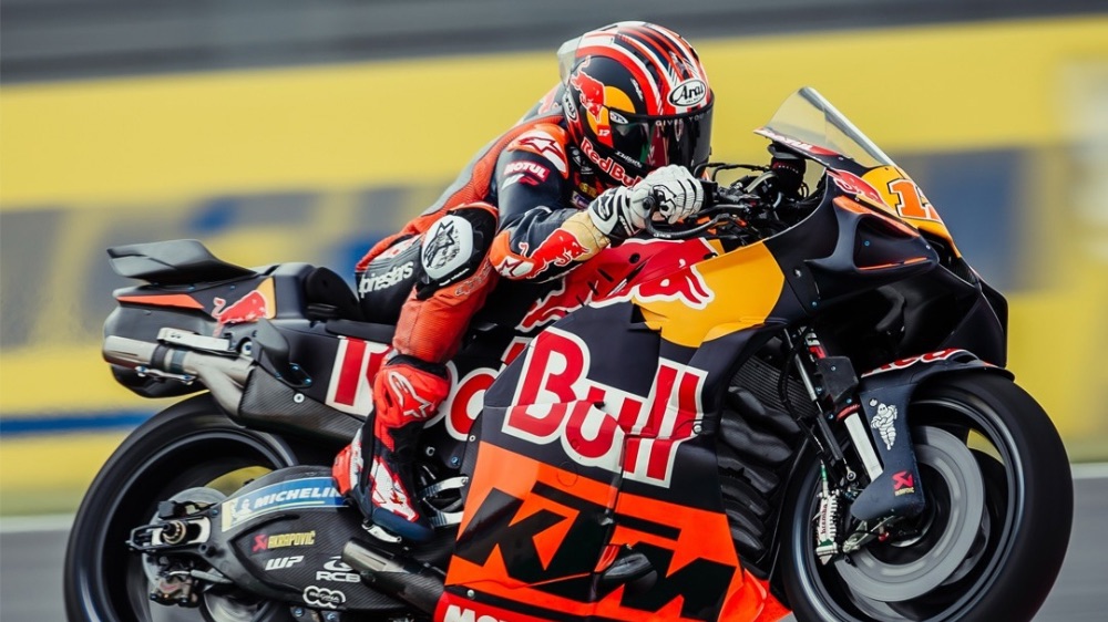 Dilema Regulasi Ride-Height Device, Maverick Vinales Soroti Risiko Kecelakaan Tikungan Pertama