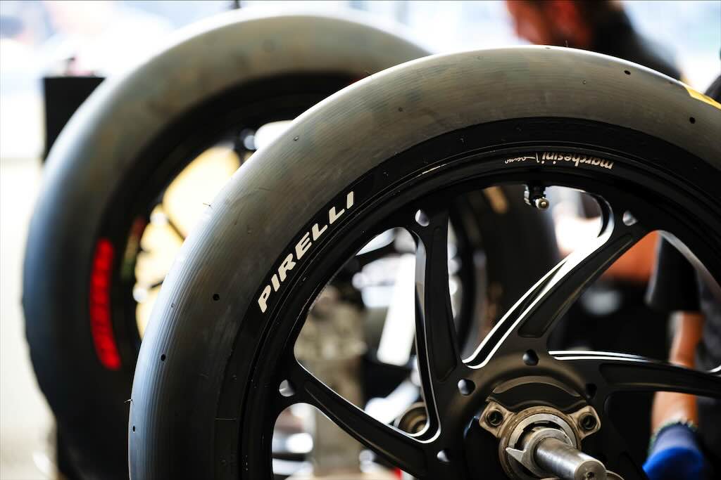 Ban MotoGP 2027 Terus Dikembangkan, Pirelli Libatkan 18 Pembalap dalam Pengujian