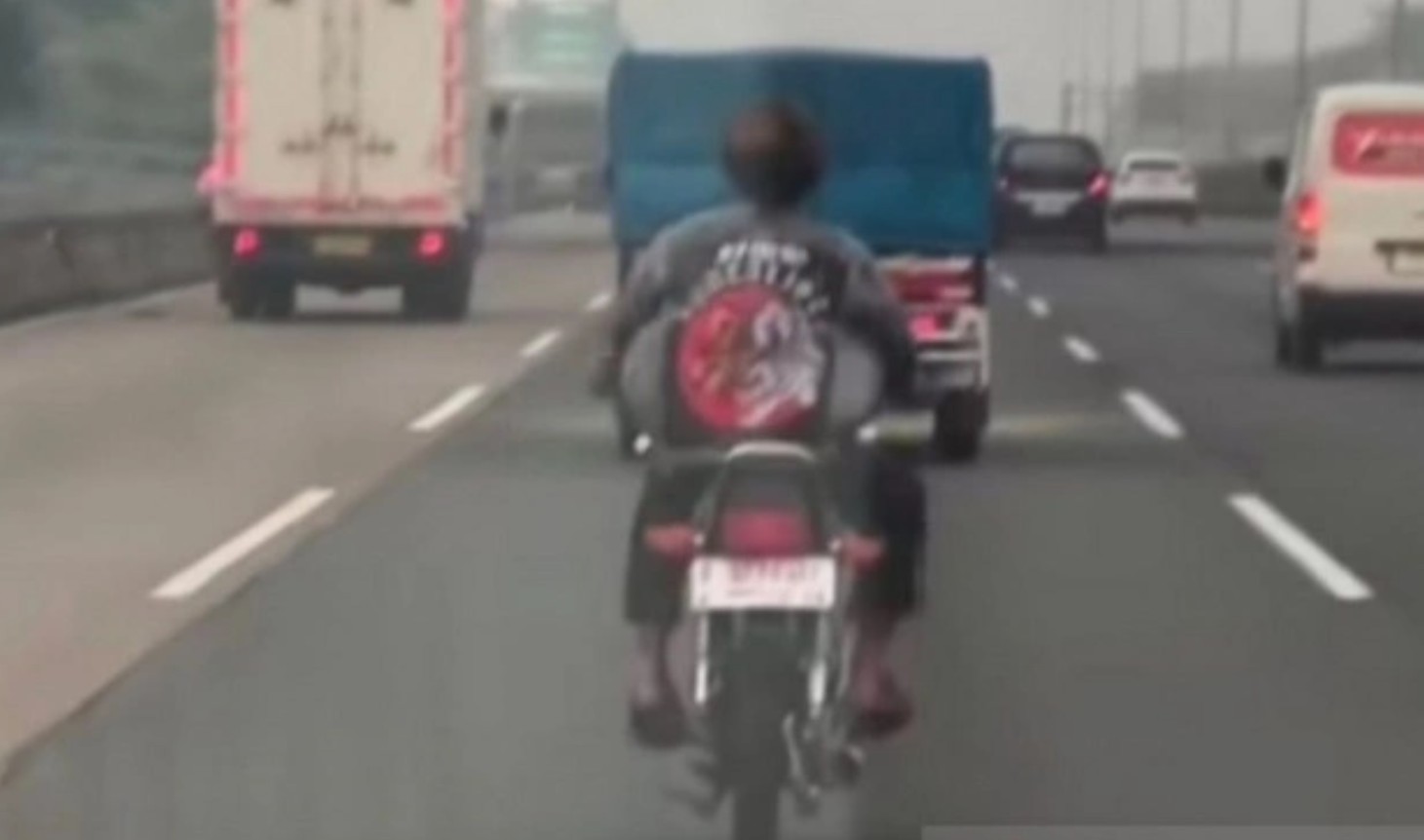 Korlantas Kembali Ingatkan, Motor Tidak Boleh Masuk Tol Kecuali dalam Kondisi Ini