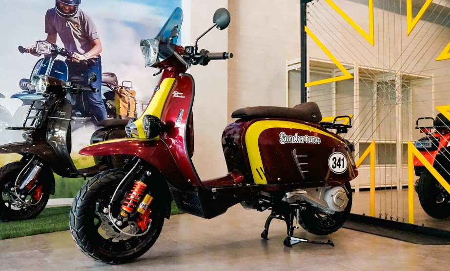 Scomadi Pamer 4 Skuter Premium di GIIAS Bandung 2026