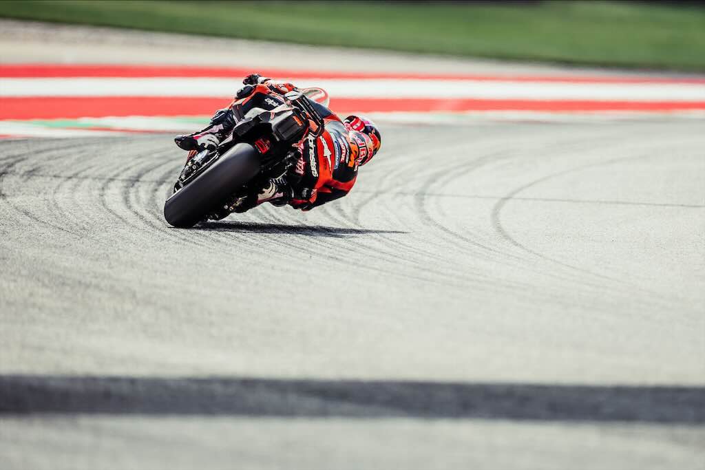 KTM Tolak Aturan Satu Motor di MotoGP 2027, Dukung Wacana Batas Anggaran