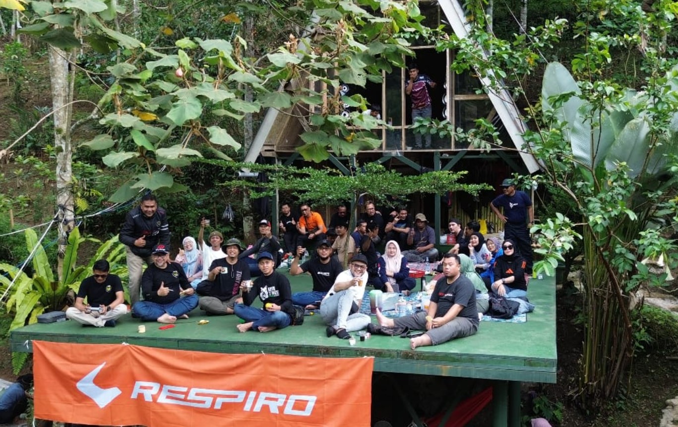Komunitas ADV Riders Bandung Gelar Aksi Sosial, Pengingat Hidup Tak Hanya Soal Motoran