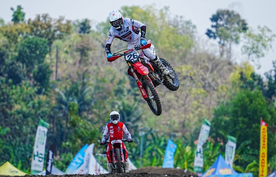 Empat Ducati Desmo450 MX Tembus 6 Besar MX1 Internasional