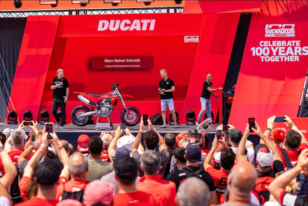 Ducati Luncurkan Desmo450 SM di World Ducati Week 2026, Jadi Sorotan Perayaan 100 Tahun