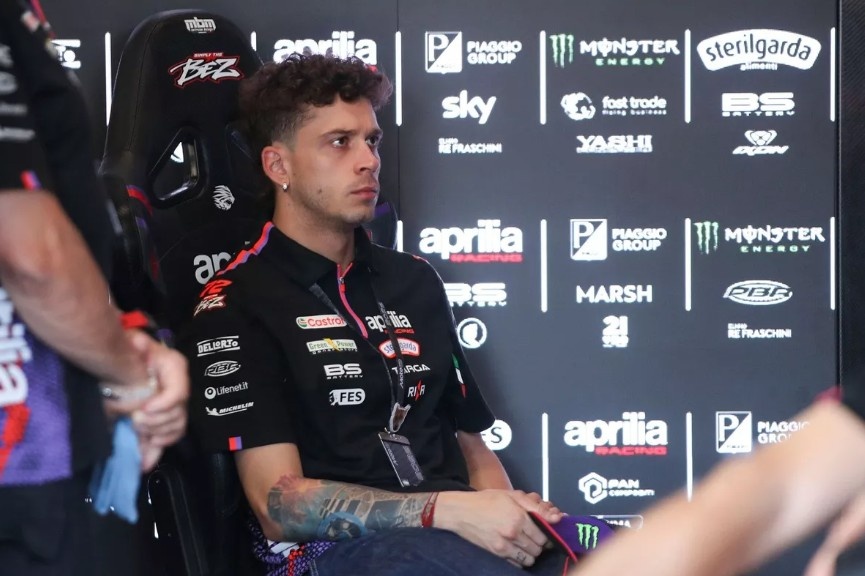 Klasemen Terancam Ducati, Aprilia Merugi Akibat Aksi Bezzecchi Tampar Marshal