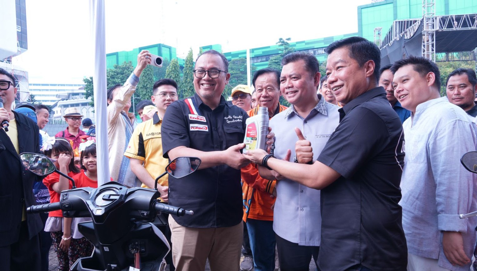 Kolaborasi Hasston dan Pertamina Lubricants, Layanan Ganti Oli Spesial bagi Ribuan Anggota PGRI DKI Jakarta