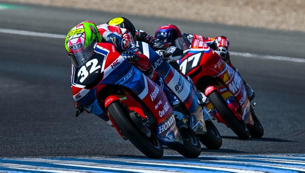 Nyaris Podium di Jerez, Ramadhipa Tetap Jaga Asa Juara Moto3 Junior 2026