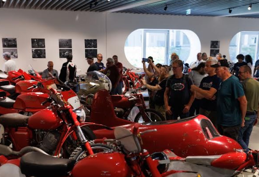 Mandello del Lario Jadi Lautan Guzzisti, Moto Guzzi World Days 2026 Hadirkan Banyak Aktivitas Seru