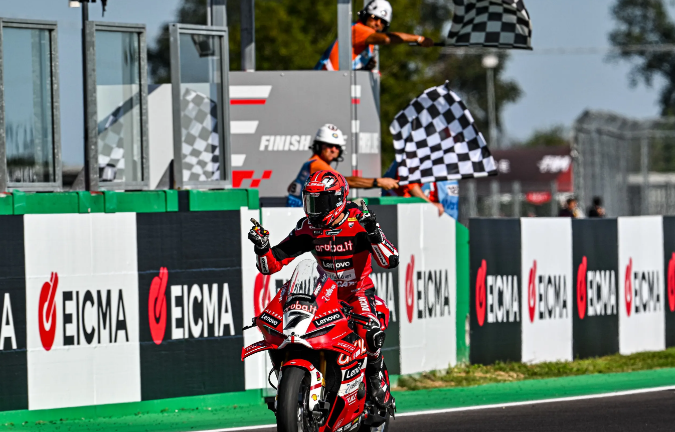 Hasil Race 1 WorldSBK Italia 2026  - Iker Lecuona Menang, Nicolo Bulega Harus Tunda Pesta Juara