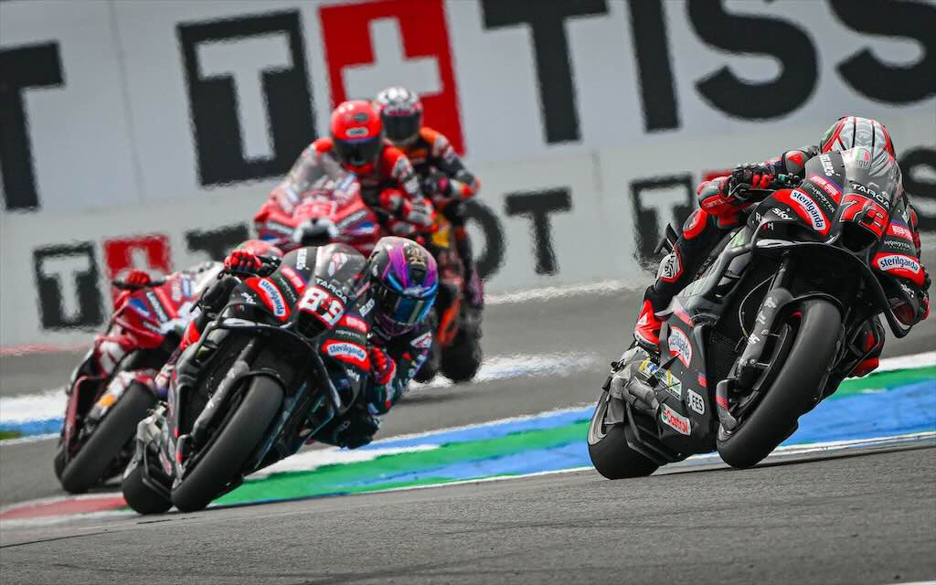 Persaingan Ducati dan Aprilia Menggila, Siapa Pembalap yang Paling Punya Nyali?