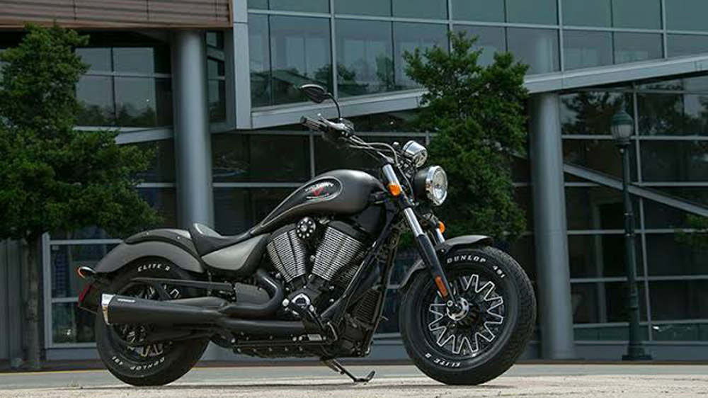 Victory Gunner: Cruiser V-Twin Berotot dengan Gaya Bobber yang Masih Memikat