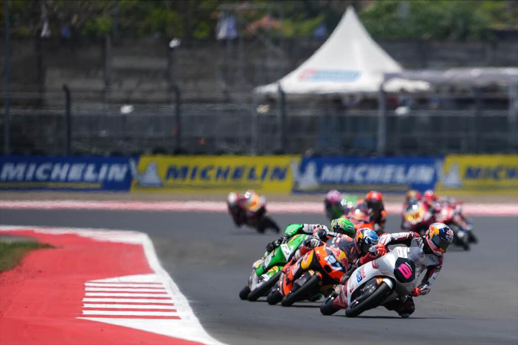 Tampil Positif di Moto3 Mandalika 2026, Veda Ega Pratama Amankan Posisi Keenam