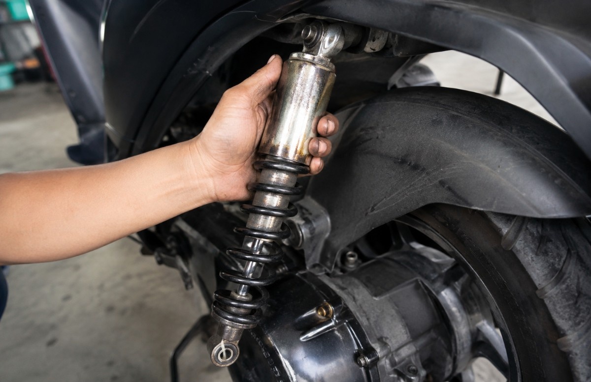 Shockbreaker Motor Bocor Terus, Ternyata Ini Beberapa Penyebab yang Sering Luput dari Perhatian Pemilik