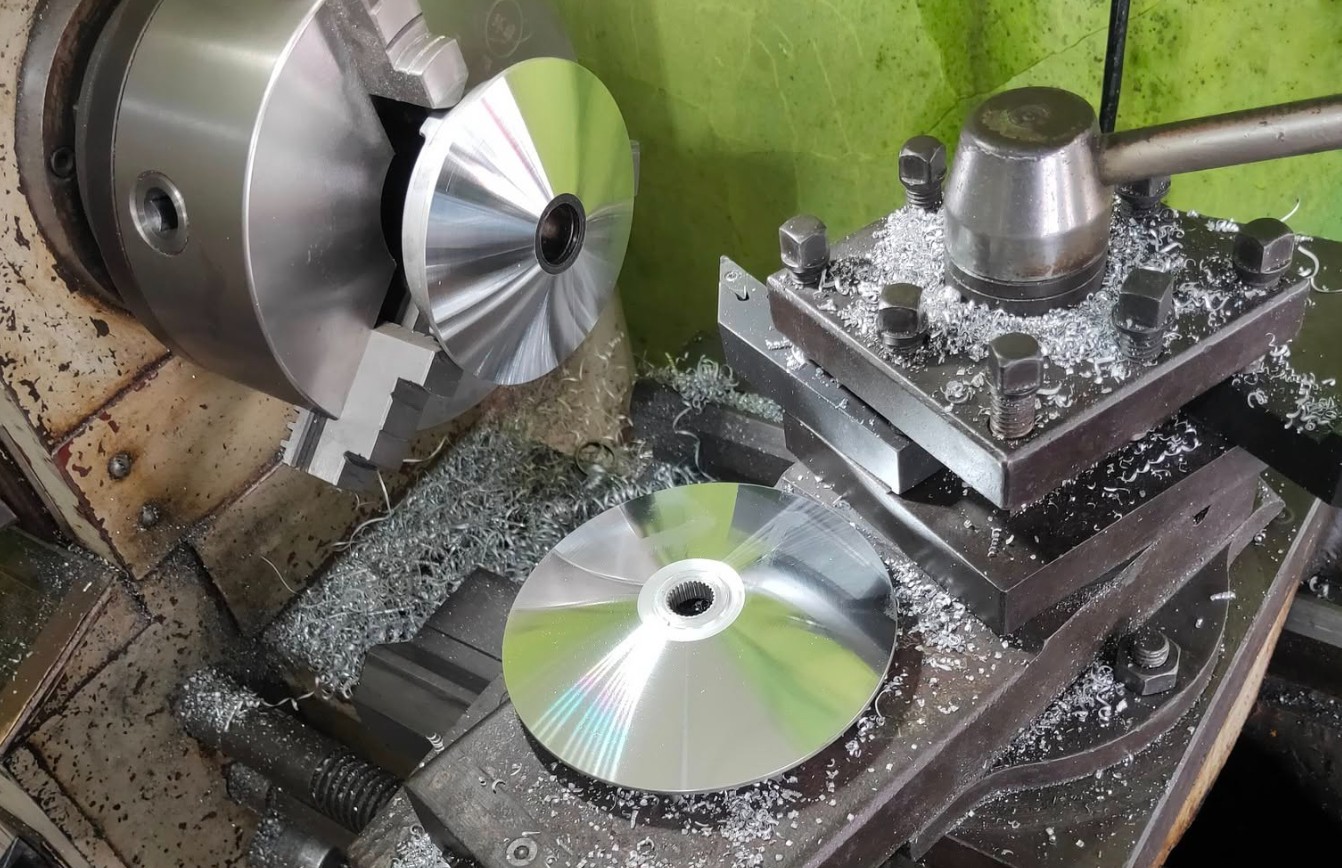 Mengulik Rahasia Performa Motor Matic, Apakah Pasang Pulley Custom Solusi Paling Tepat?