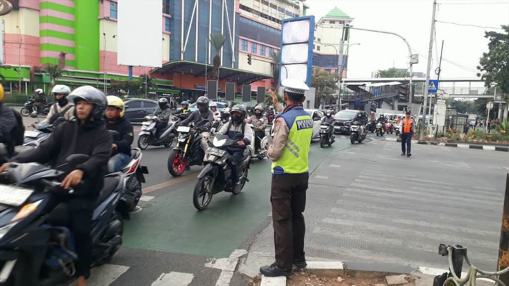 Hoaks! Korlantas Polri Bantah Penagihan Pajak Kendaraan Dilakukan ke Rumah Warga