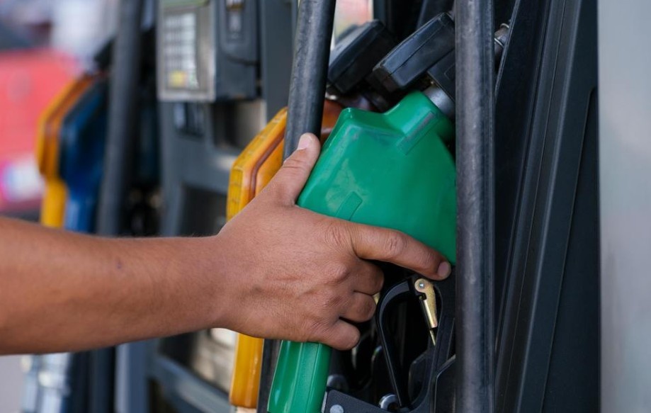 Mitos atau Fakta, Pertalite Campur Pertamax Bisa Bikin Tarikan Motor Jadi Lebih Enak?