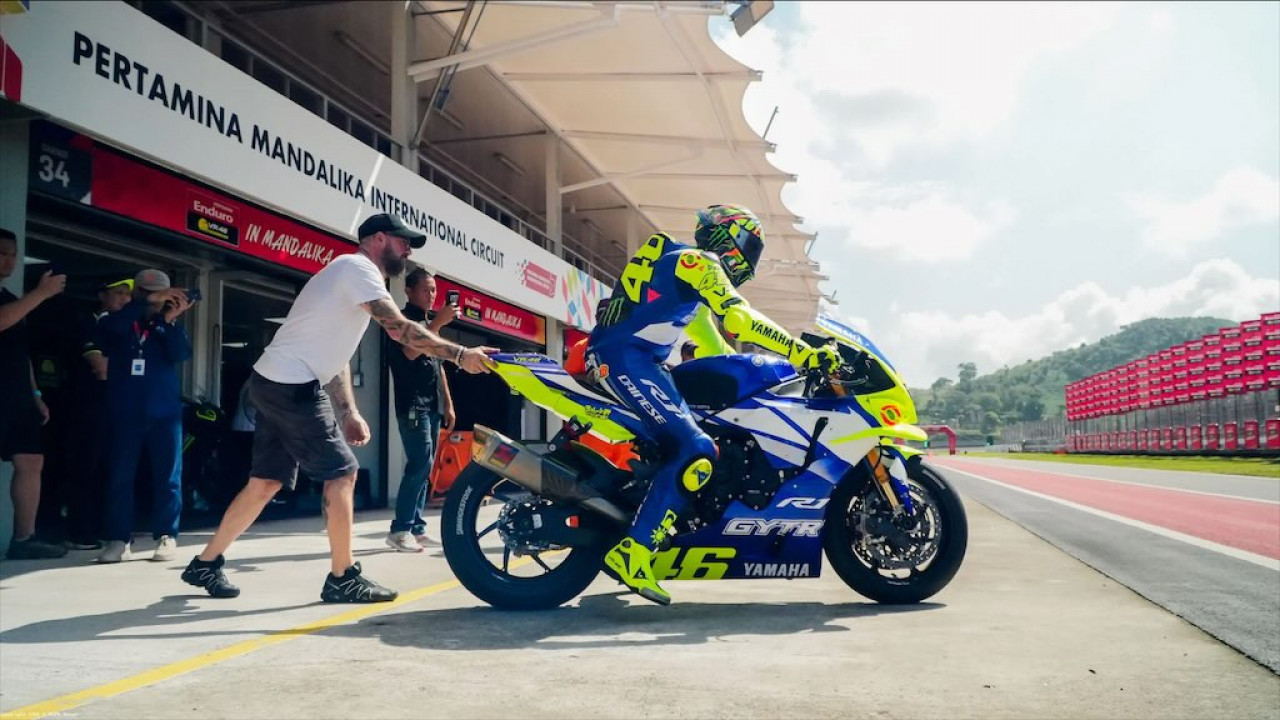 Momen Bersejarah, Valentino Rossi Jajal Sirkuit Mandalika Bersama VR46 Riders Academy