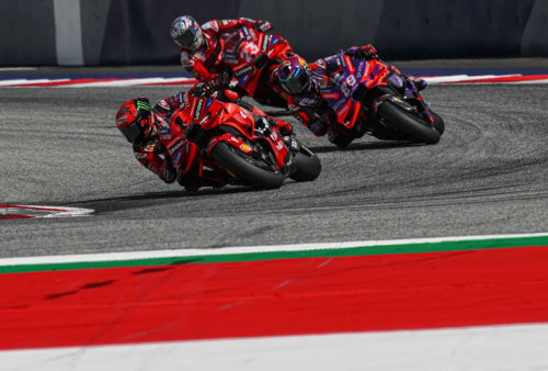 Francesco Bagnaia Tak Terbendung, Hat-Trick di MotoGP Austria!