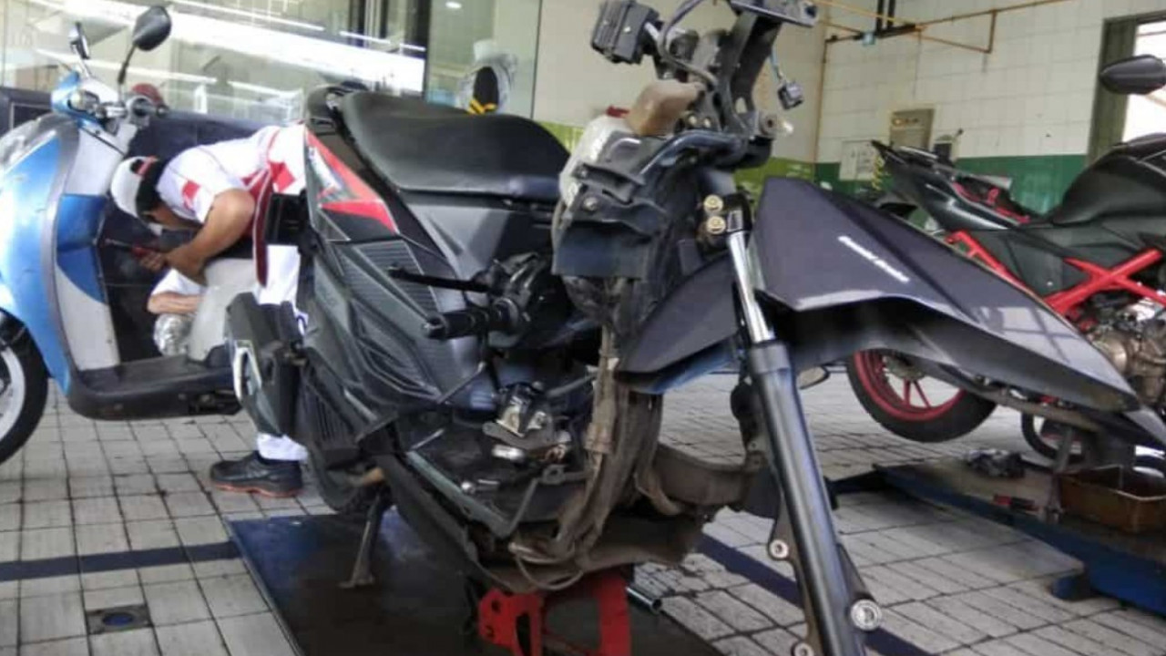 Komstir Motor Bermasalah Bisa Bikin Setang Goyang, Kenali Tandanya Sejak Dini