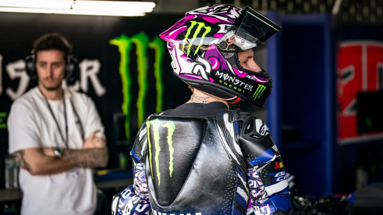 Misi Mulia! Fabio Quartararo Lelang Helm Super Langka di MotoGP Inggris