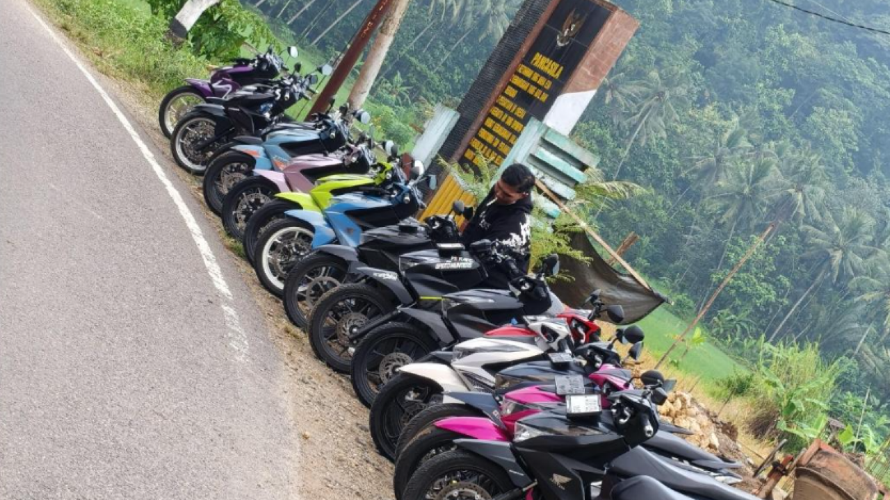 Turwist ke Pantai Klayar dan Karang Bolong Pacitan, Cara HVC Sidoarjo & Team Beat Deluxe Surabaya Rayakan Tahun Baru 2026