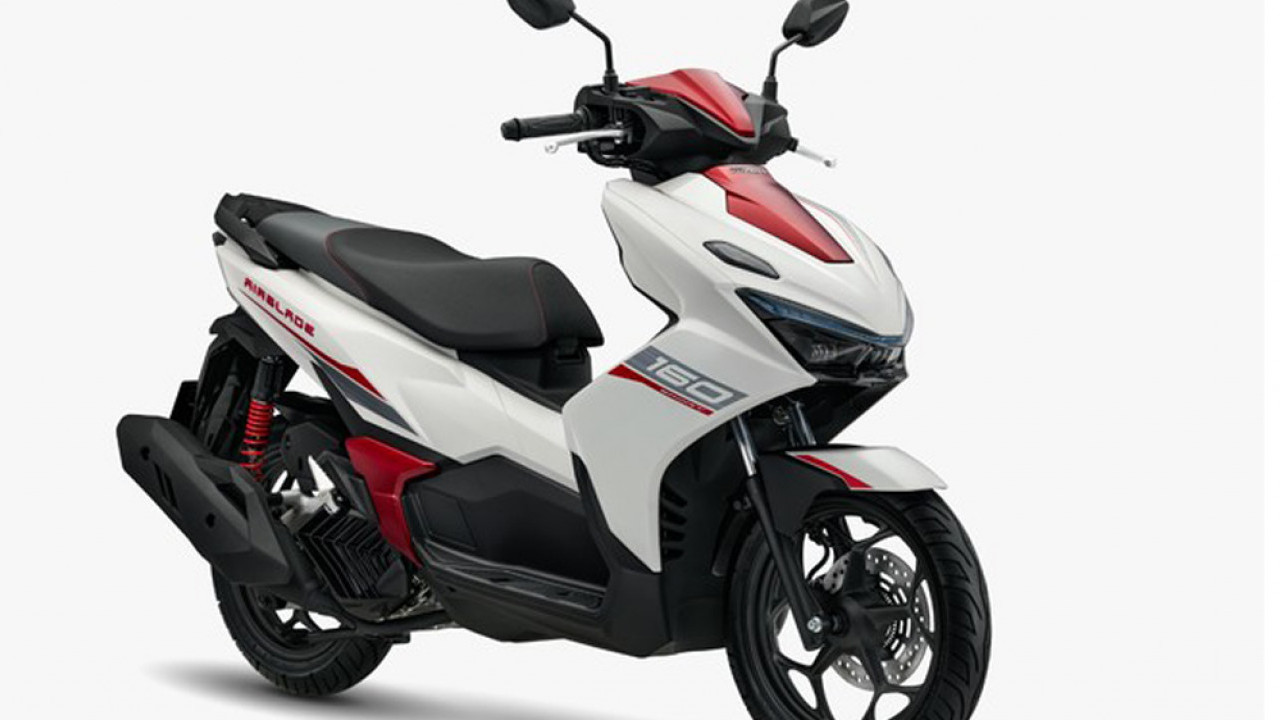 Berani Tantang Yamaha Aerox, Honda Luncurkan Airblade 160 2026, Siapa Paling Unggul?