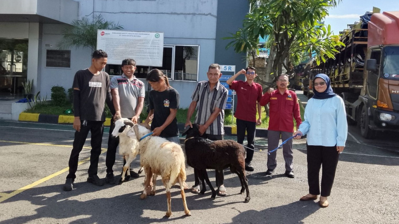 Pererat Silaturahmi dengan Warga, DAM Salurkan Hewan Kurban ke Empat Wilayah di Jawa Barat