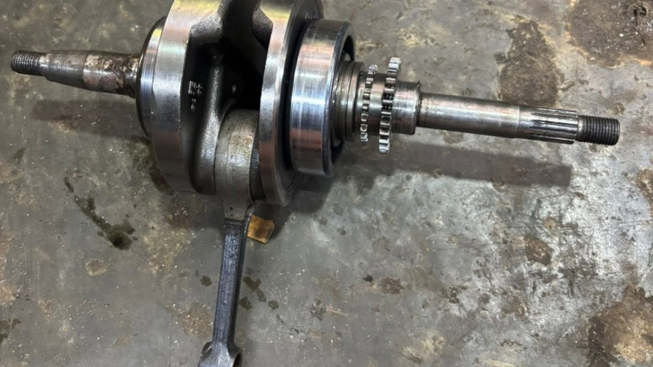Motor Tua Memang Punya Cerita, Tapi Jika Mesin Sudah Bunyi Klek-Klek Terus, Ada yang Perlu Dicurigai