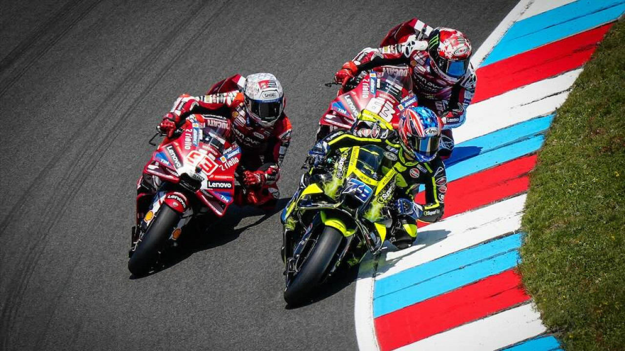 Hasil MotoGP Brno 2026: Marc Marquez Menang Sengit dari Ai Ogura dan Pecco Bagnaia di Ceko