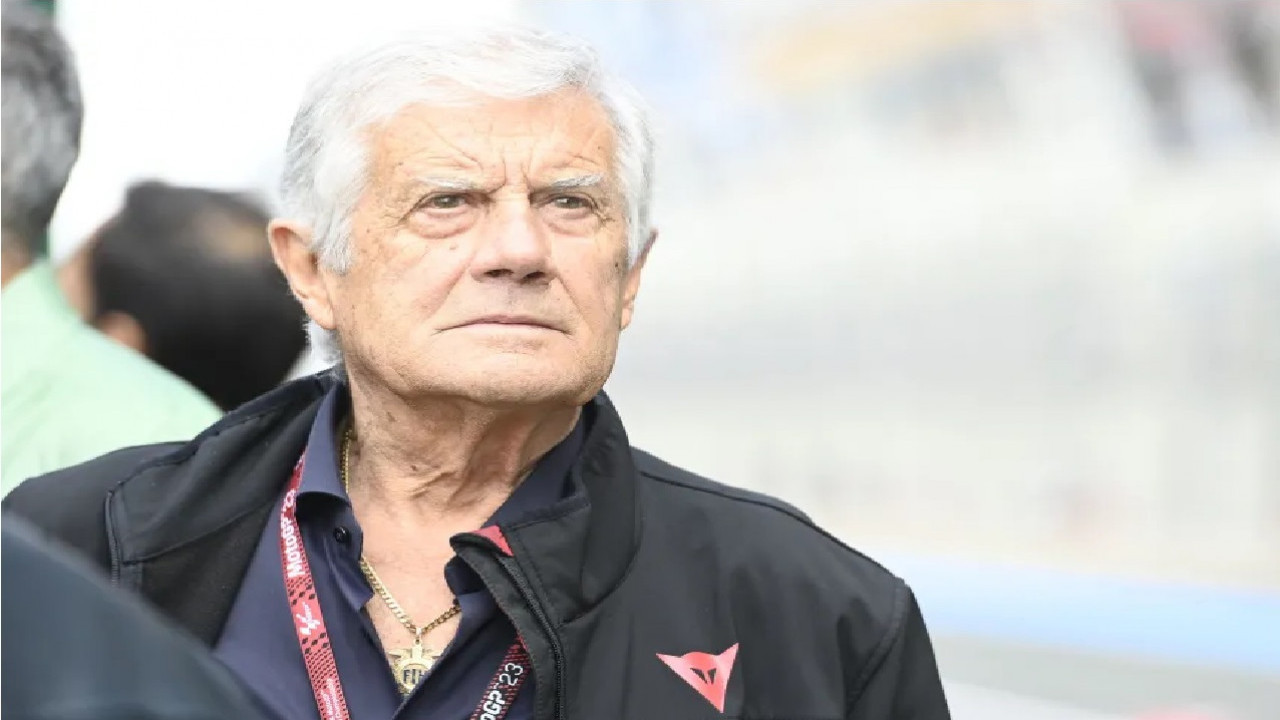 Giacomo Agostini Buka Suara: Marquez vs Rossi, Siapa yang Lebih Hebat?