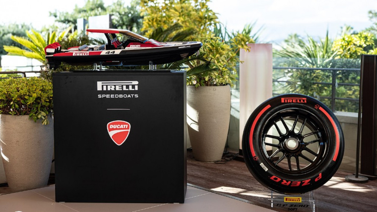 Ducati dan Pirelli Luncurkan Speedboat Bertenaga 1.500 HP, Cuma Dibuat 26 Unit