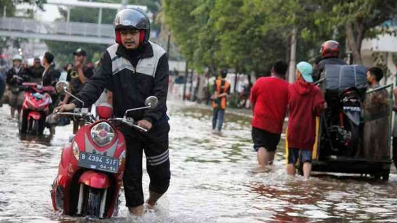 Batas Aman Motor Matic Terobos Banjir, Kenali Risiko Water Hammer