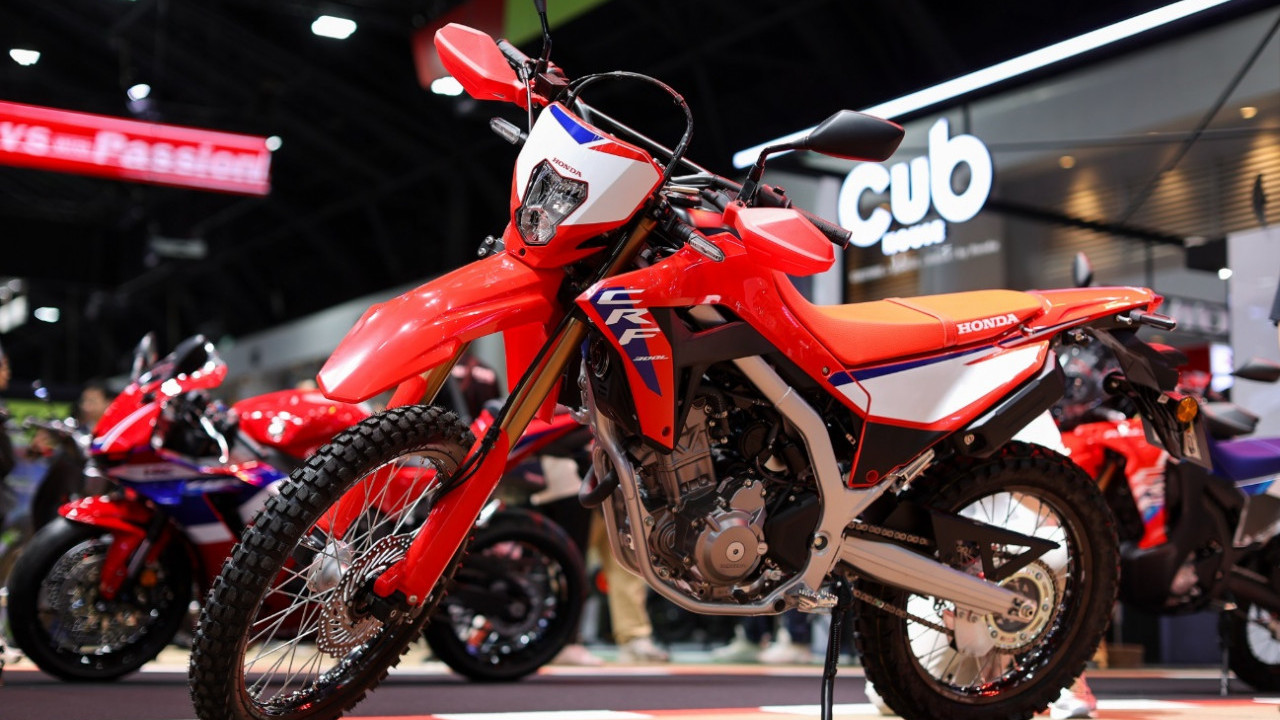 Honda CRF300 Rally 2025 Tampil Perdana di MotoExpo Thailand 2024