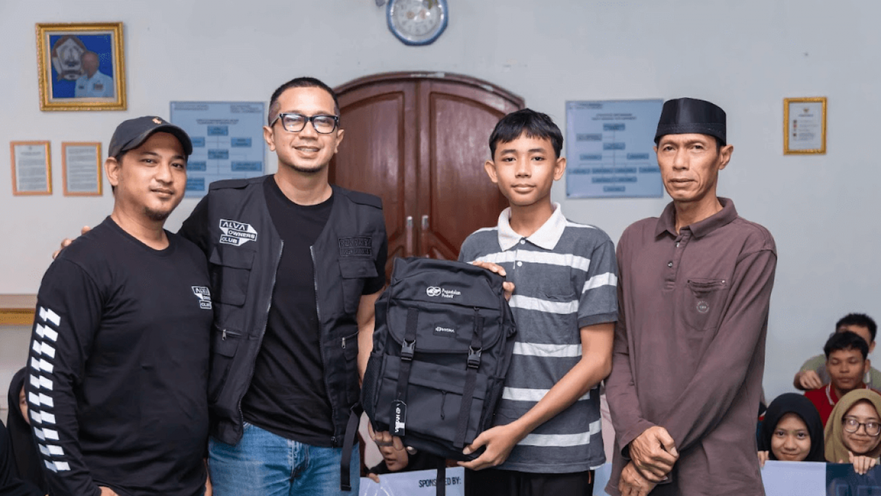 Rayakan Hari Jadi Pertama, ALVA Owners Club Tebar Kebaikan Lewat Santunan ke Panti Asuhan Yos Sudarso Jakarta