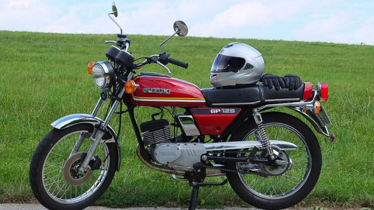 Suzuki GP 125, Motor Sport 2-Tak Legendaris yang Pernah Merajai Jalanan Indonesia