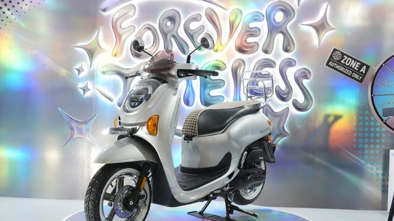 Honda Scoopy Ramaikan Jakarta Sneakers Day 2026, Skutik Fashionable Ini Sukses Curi Perhatian Anak Muda