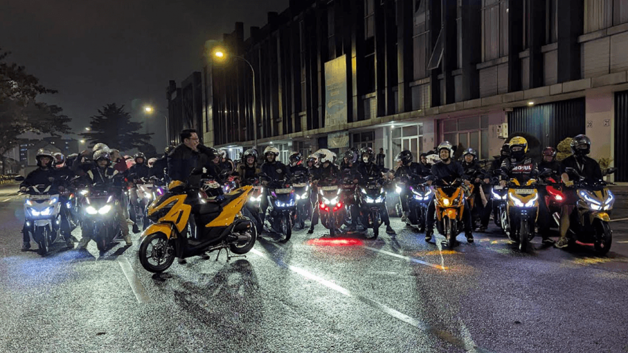 Vario125 Night Ride Vol. 2: Buktikan Komunitas Motor Bisa Tetap Keren dan Tertib di Jalan
