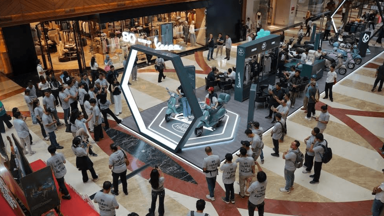 Piaggio Indonesia Gelar Pameran di PIM 2 , Pamer Vespa 80th Edition dan GTS Super Tech 250 Terbaru