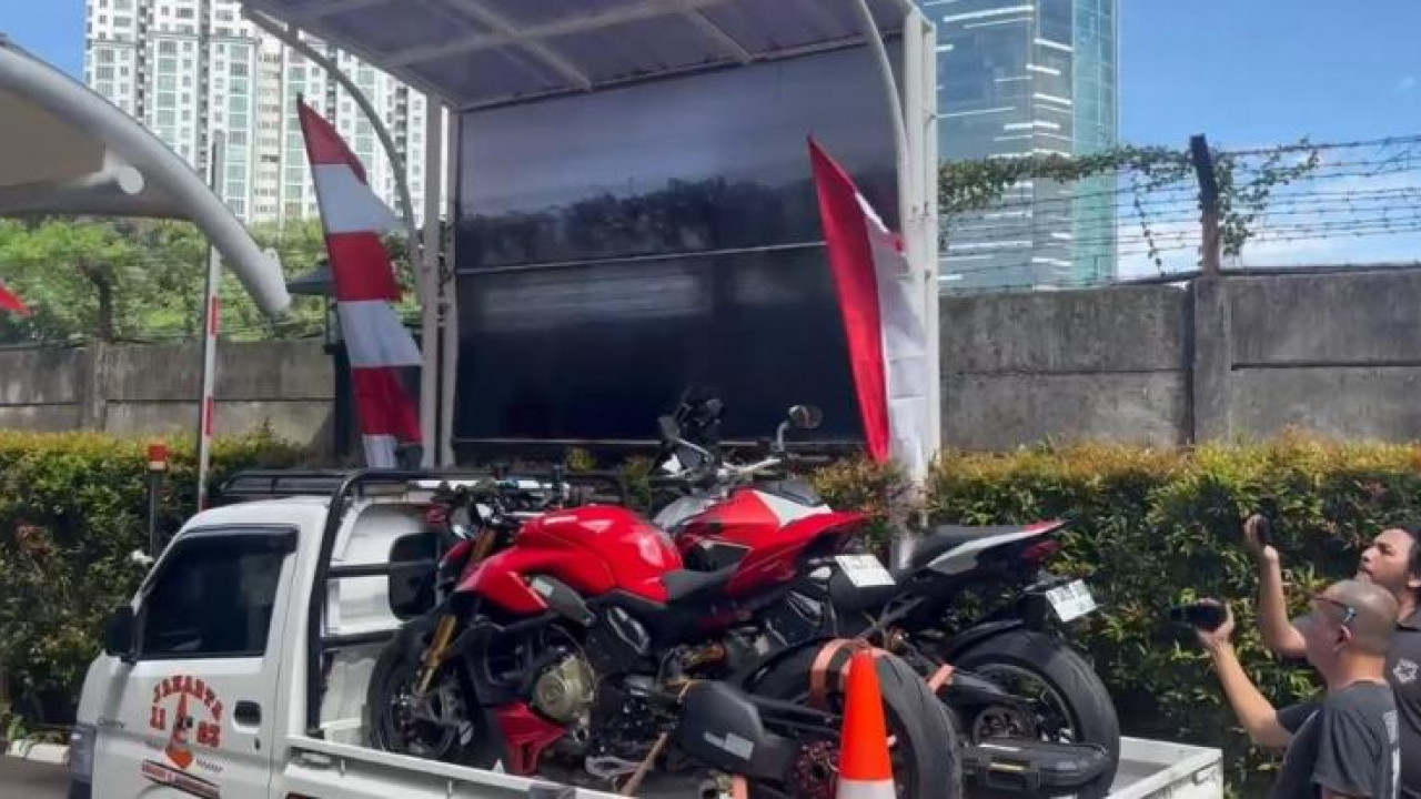 Dua Moge Ducati Mewah Disita dari OTT KPK Immanuel Ebenezer