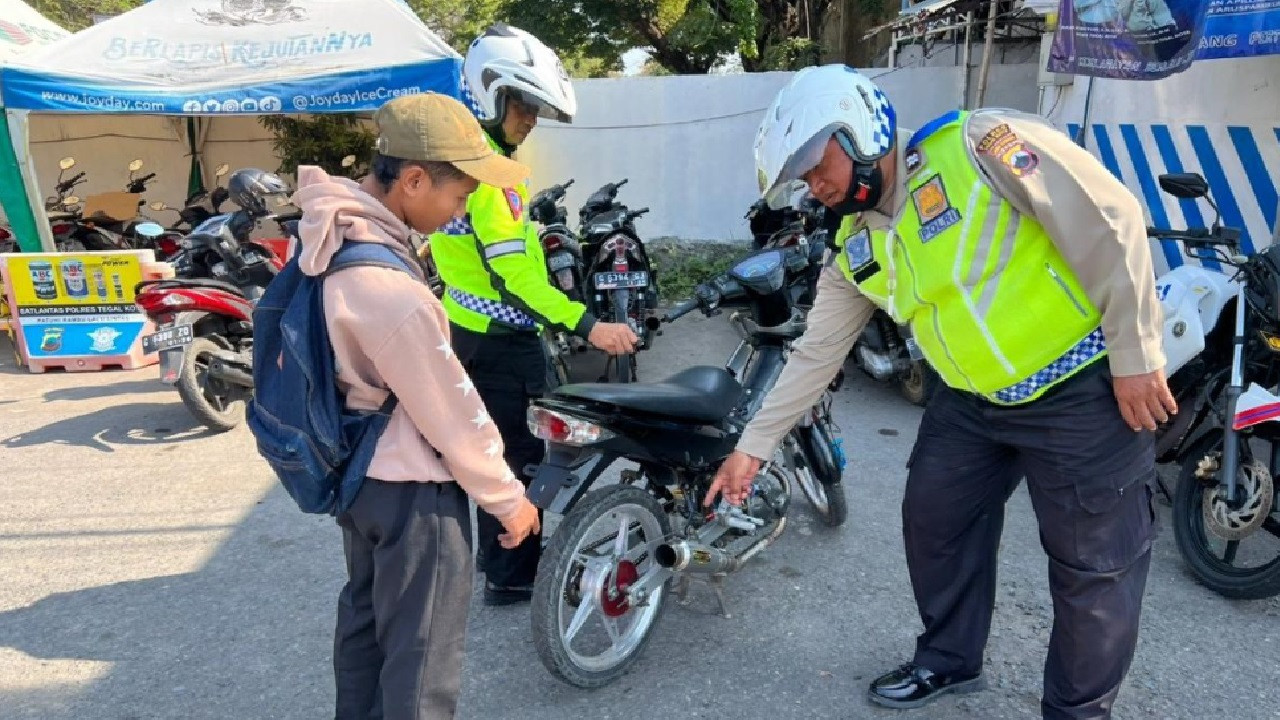 Polisi Bisa Periksa SIM dan STNK di Jalan Kampung atau Gang? Simak Aturannya