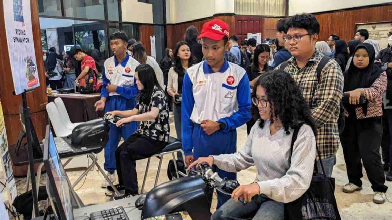 Ratusan Mahasiswa Universitas Brawijaya Antusias Ikuti Seminar Keselamatan Berkendara Dari Honda Jatim