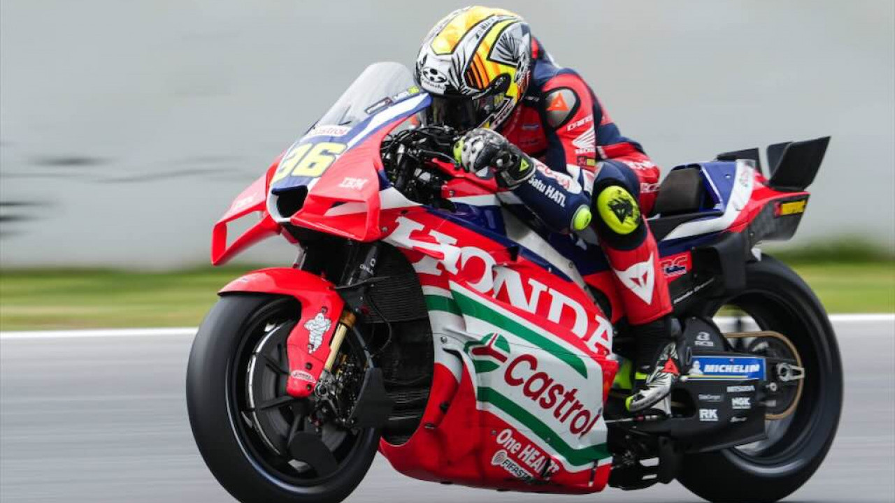 Honda HRC Castrol Tuntaskan Pengujian di Tengah Guyuran Hujan pada Tes MotoGP Barcelona