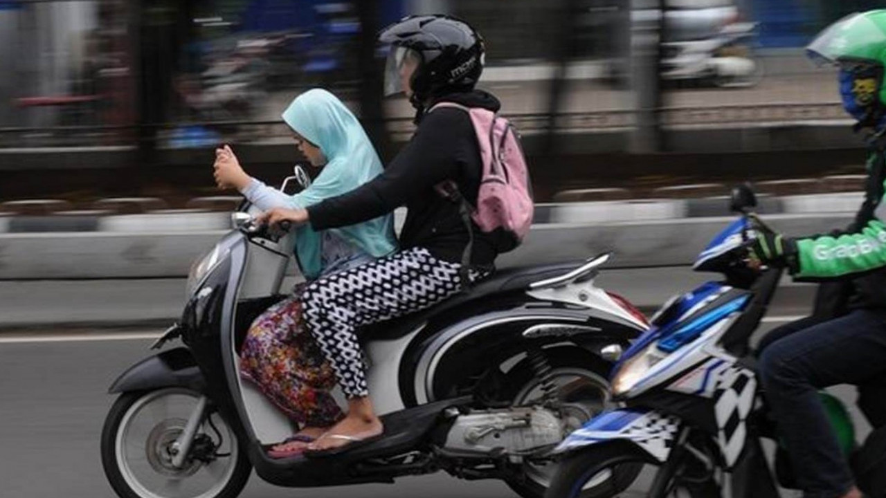 Ini Alasan Mengapa Membonceng Anak di Depan Motor Sangat Berisiko bagi Keselamatan